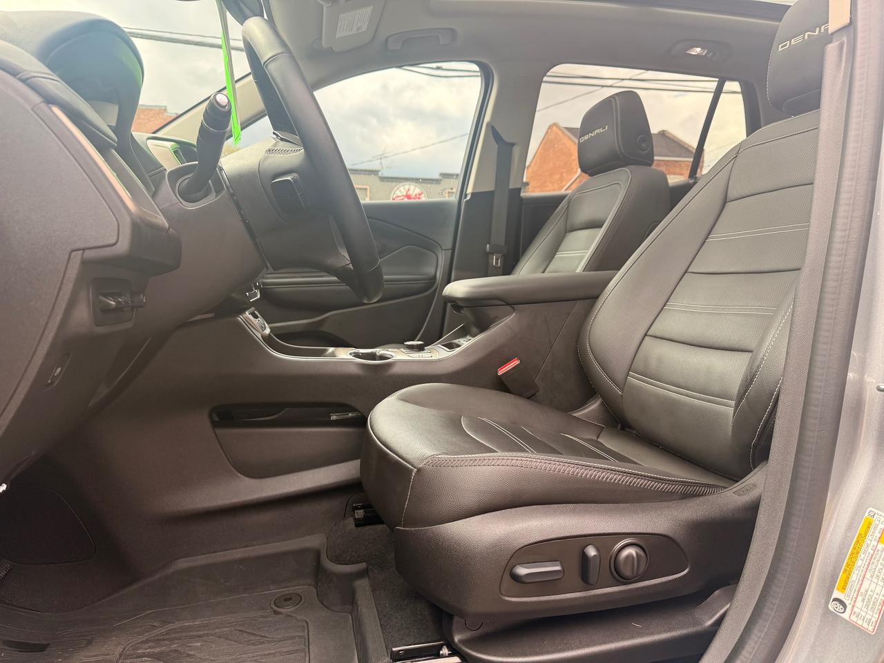 2024 GMC Terrain Denali Photo