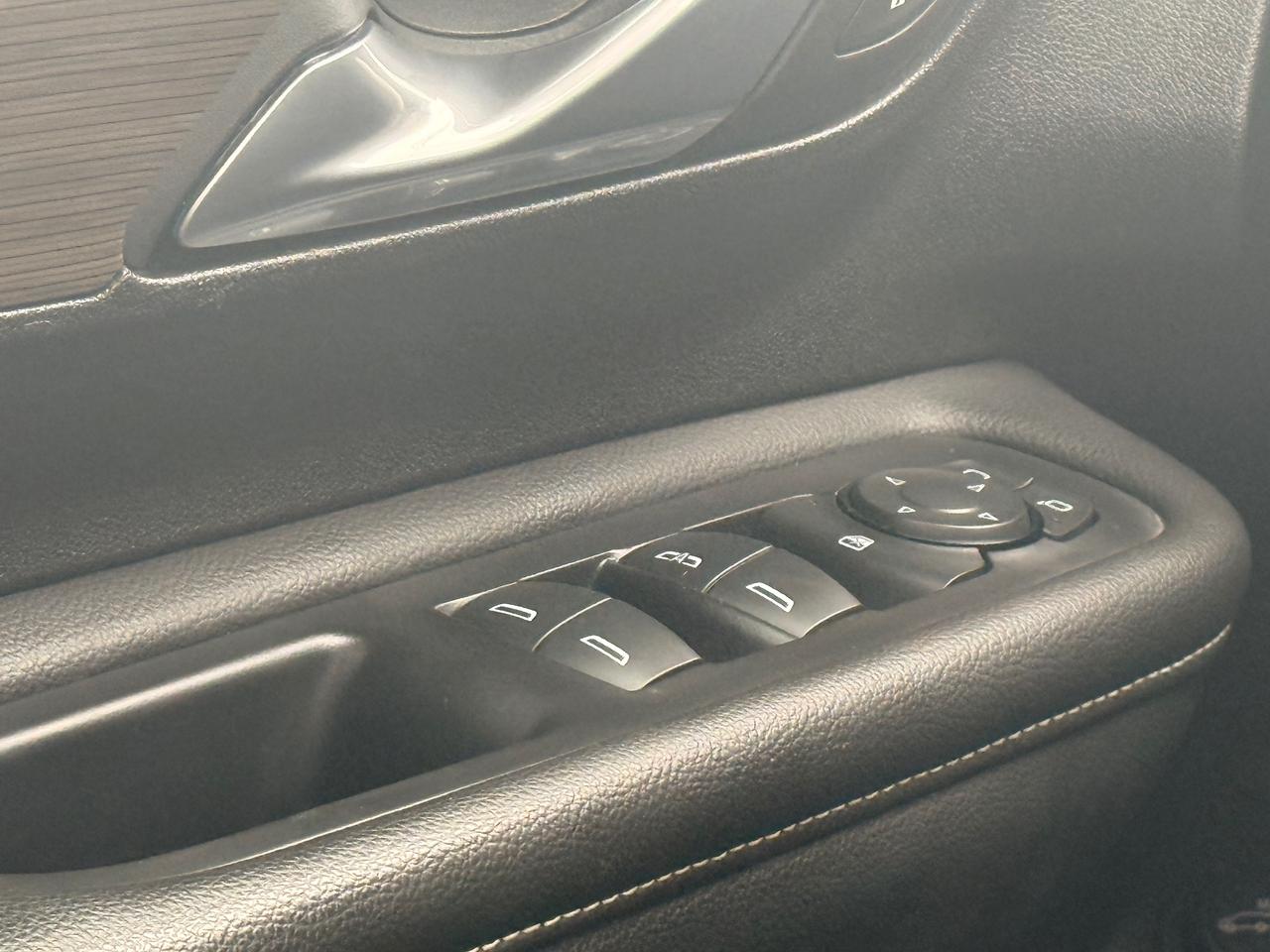 2024 GMC Terrain Denali Photo