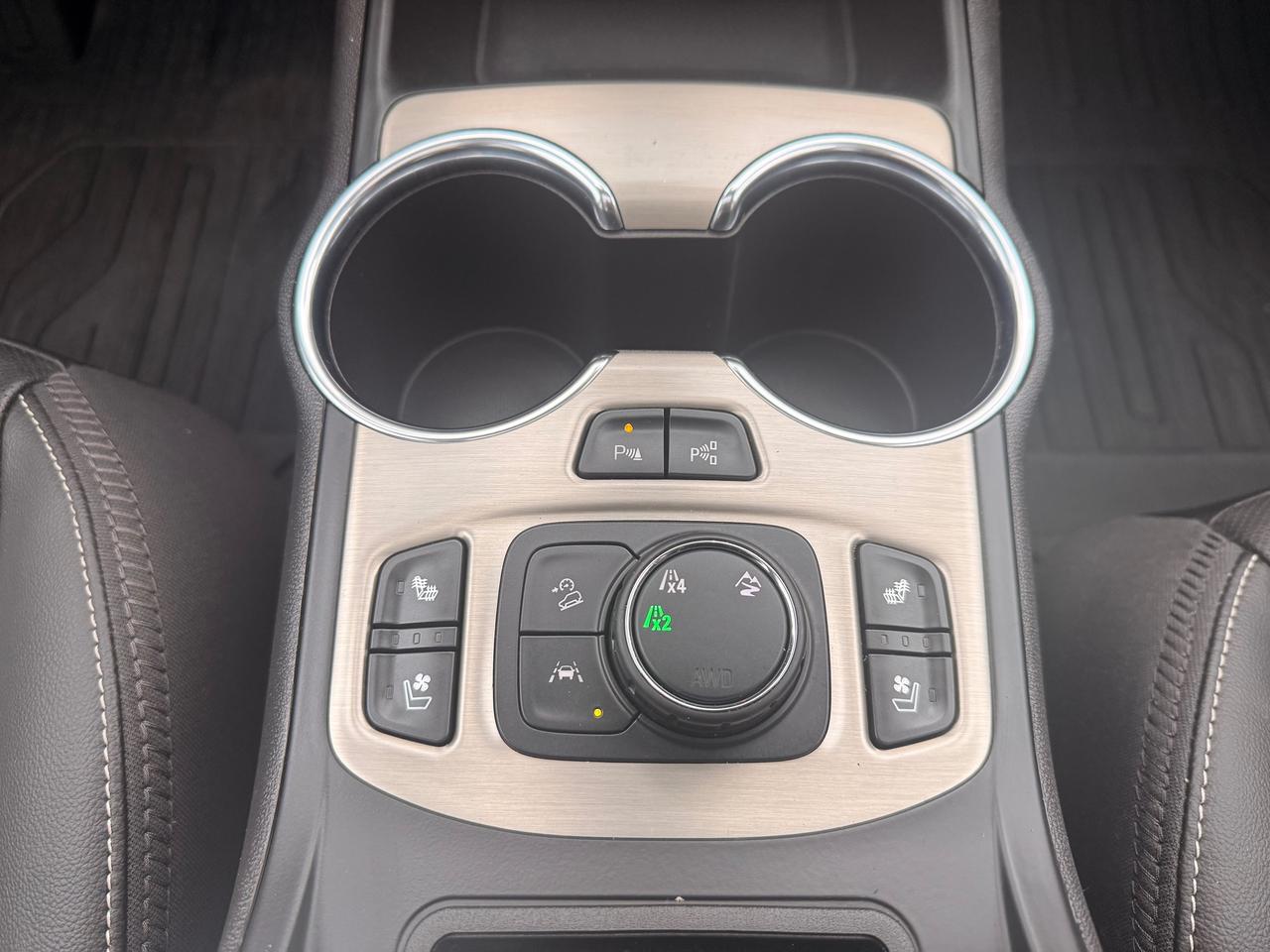 2024 GMC Terrain Denali Photo