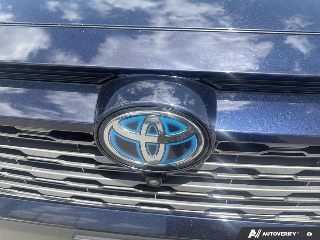 2020 Toyota RAV4 Hybrid Limited  - Leather Seats Photo