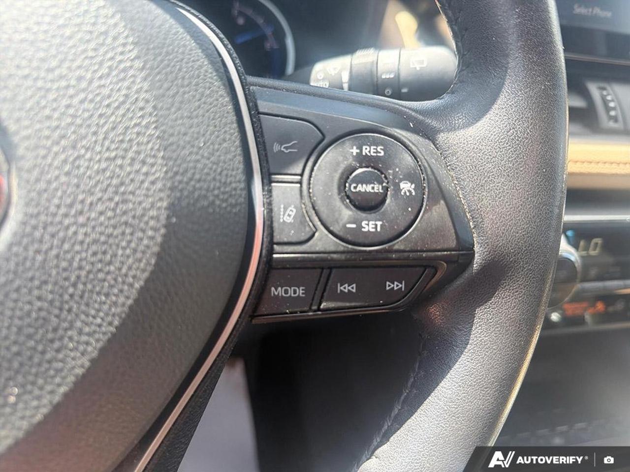 2020 Toyota RAV4 Hybrid Limited  - Leather Seats Photo