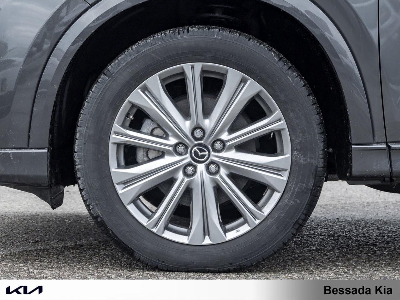 2023 Mazda CX-5 Signature Photo3