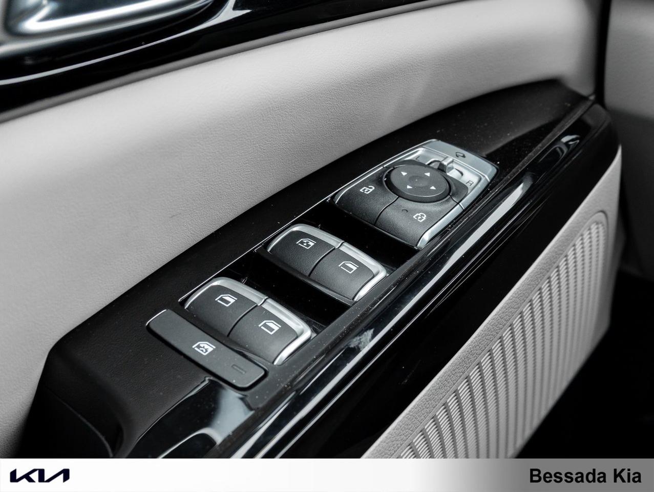 2024 Kia Carnival EX+ Photo