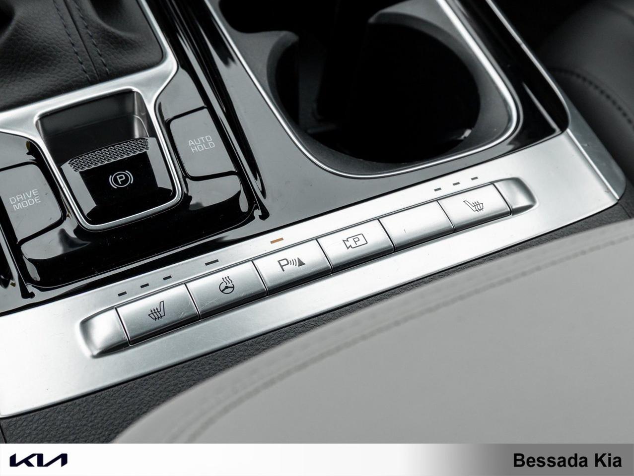 2024 Kia Carnival EX+ Photo