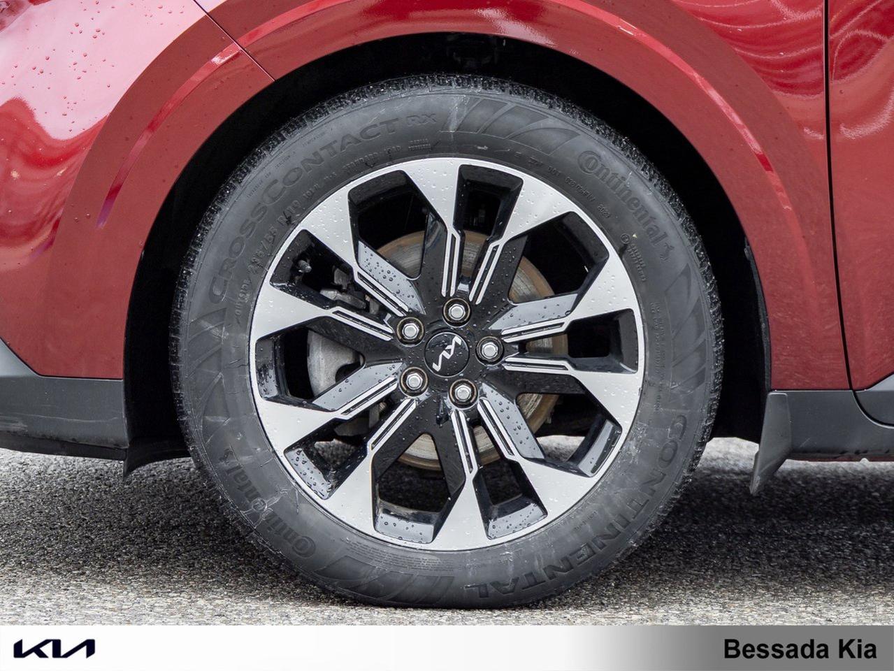 2024 Kia Carnival EX+ Photo