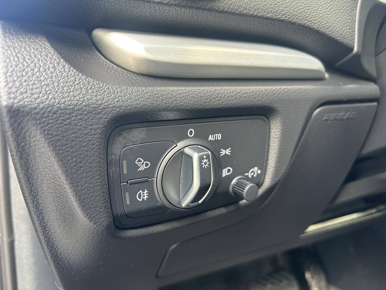 2019 Audi A3 Progressiv SUNROOF, LEATHER, HEATED SEATS, LOADED! Photo
