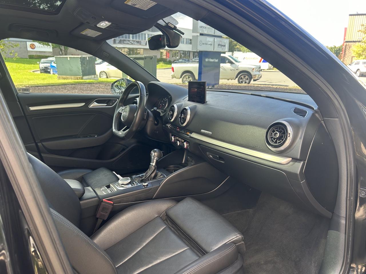 2019 Audi A3 Progressiv SUNROOF, LEATHER, HEATED SEATS, LOADED! - Photo #35