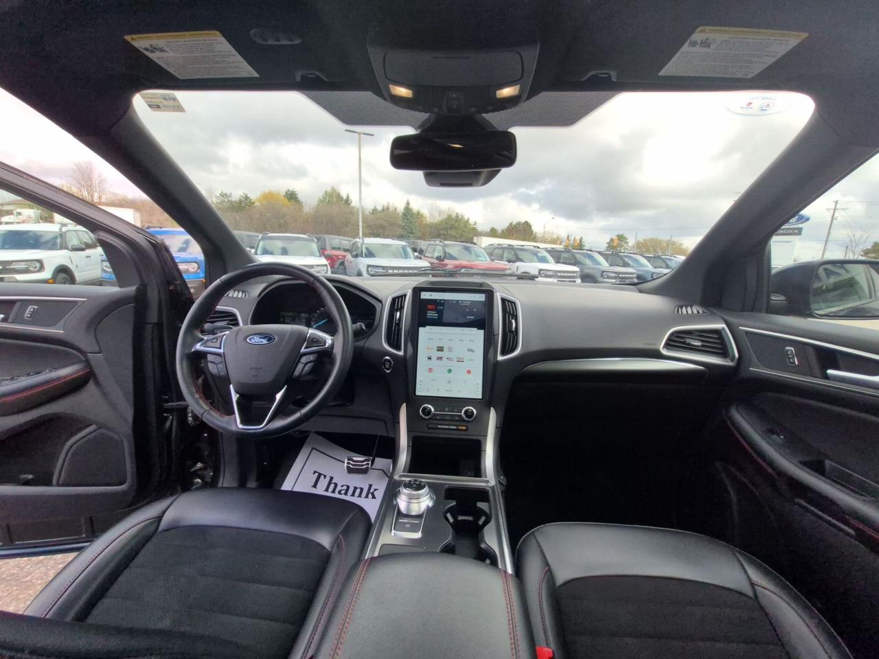 2024 Ford Edge ST LINE, PREVIOUS DEMO! PANO ROOF, HEATED SEATS Photo
