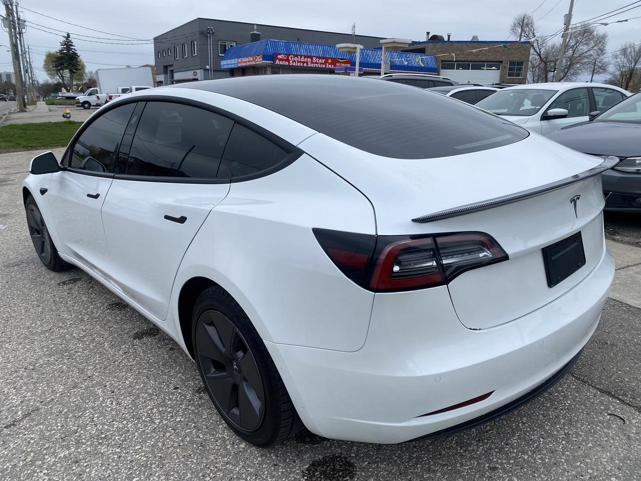 2022 Tesla Model 3 STANDARD RANGE PLUS Photo