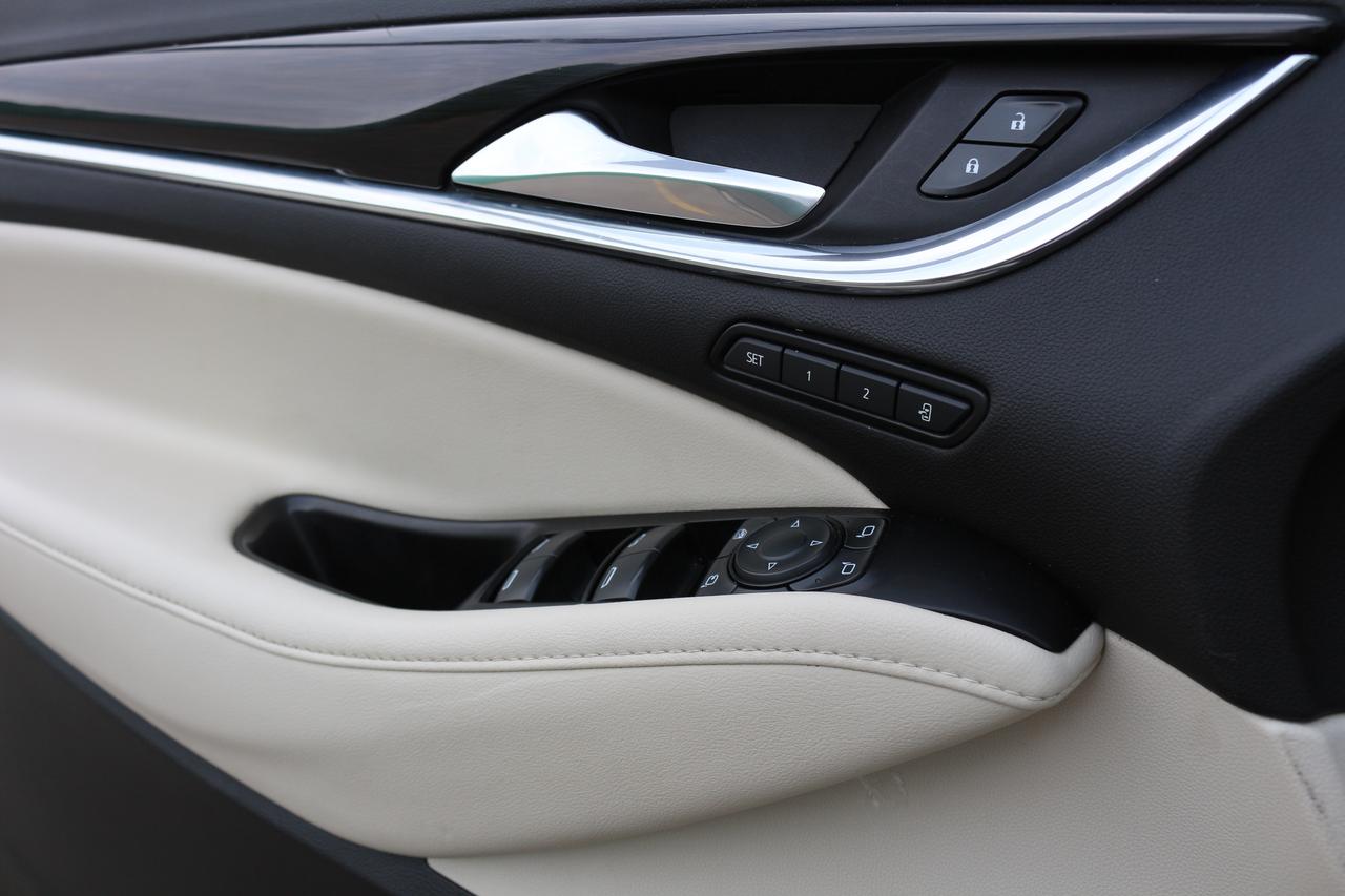 2014 Volkswagen Tiguan COMFORTLINE Photo