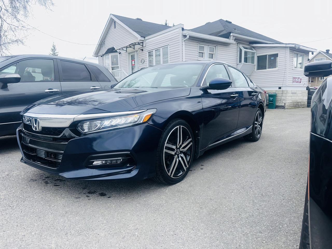 2019 Honda Accord EX L Photo0