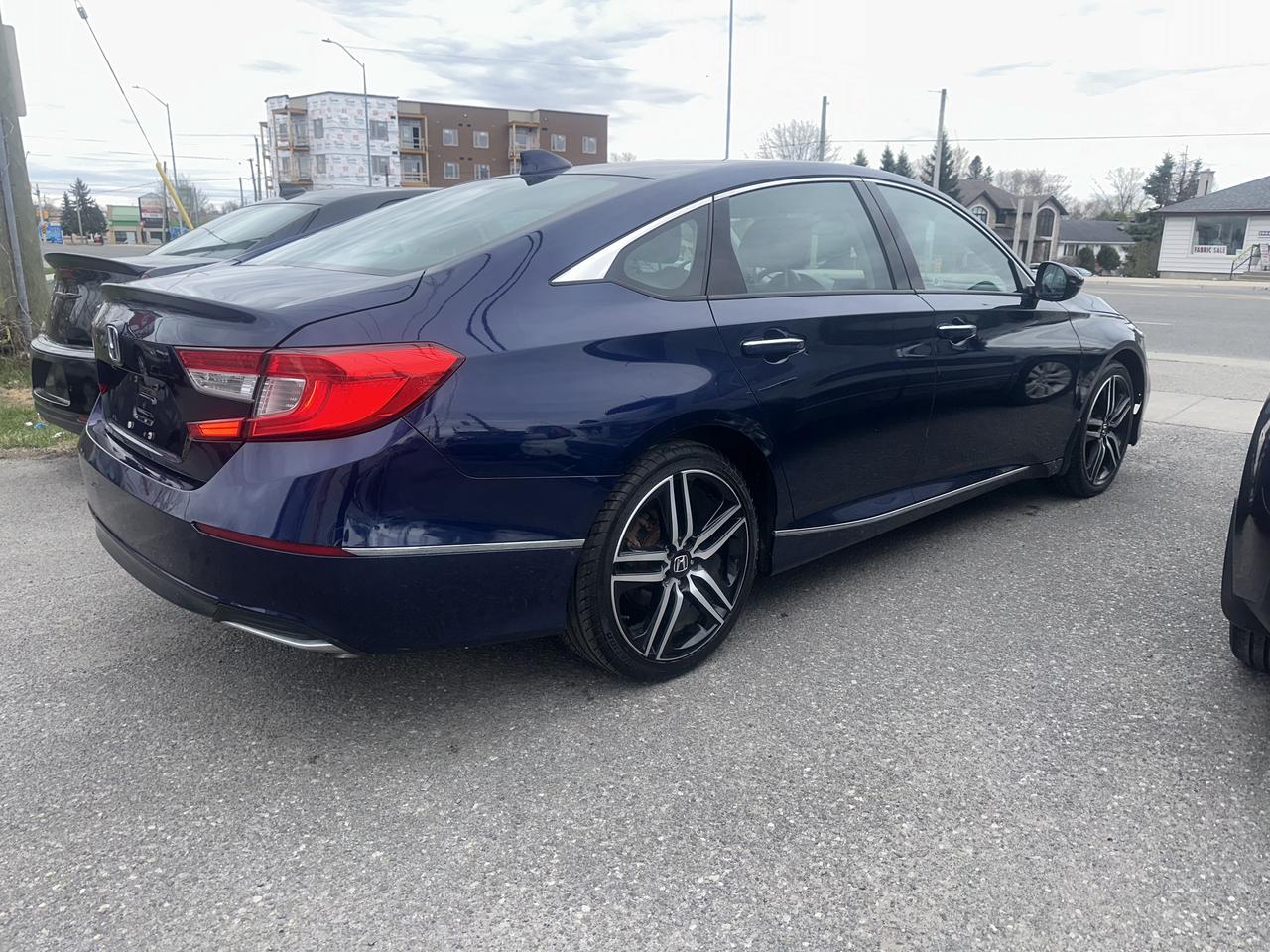 2019 Honda Accord EX L Photo3
