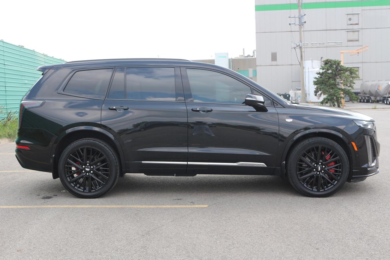 2022 Cadillac XT6 Sport Photo