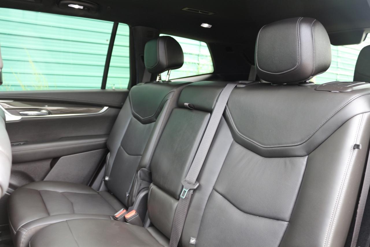 2022 Cadillac XT6 Sport Photo