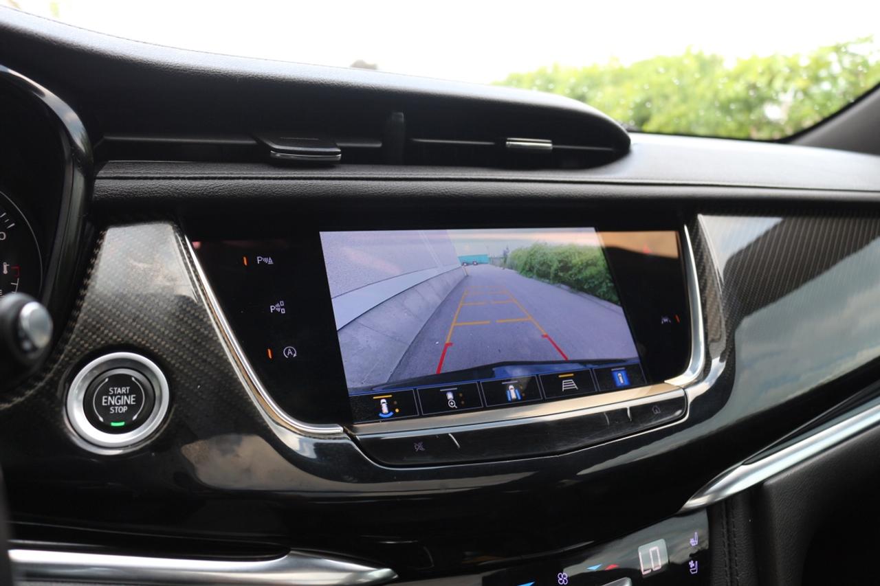 2022 Cadillac XT6 Sport Photo