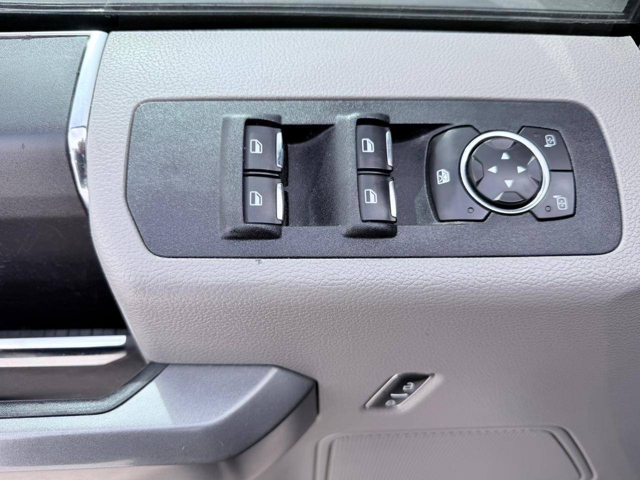 2018 Ford F-150 XLT CREW CAB SHORT BED Photo