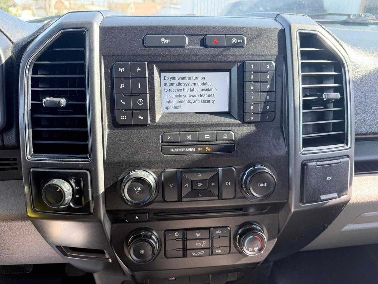 2018 Ford F-150 XLT Photo