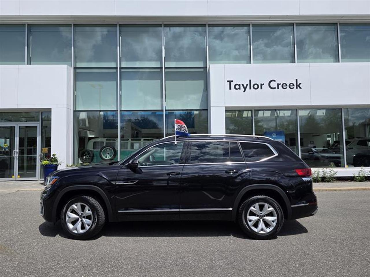 2022 Volkswagen Atlas Execline 3.6L 8sp at w/Tip 4MOTION Photo
