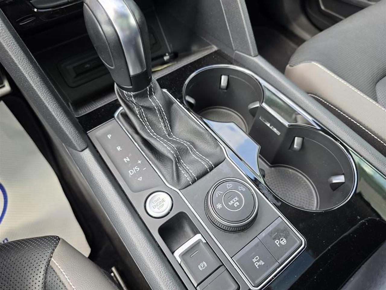 2022 Volkswagen Atlas Execline 3.6L 8sp at w/Tip 4MOTION Photo