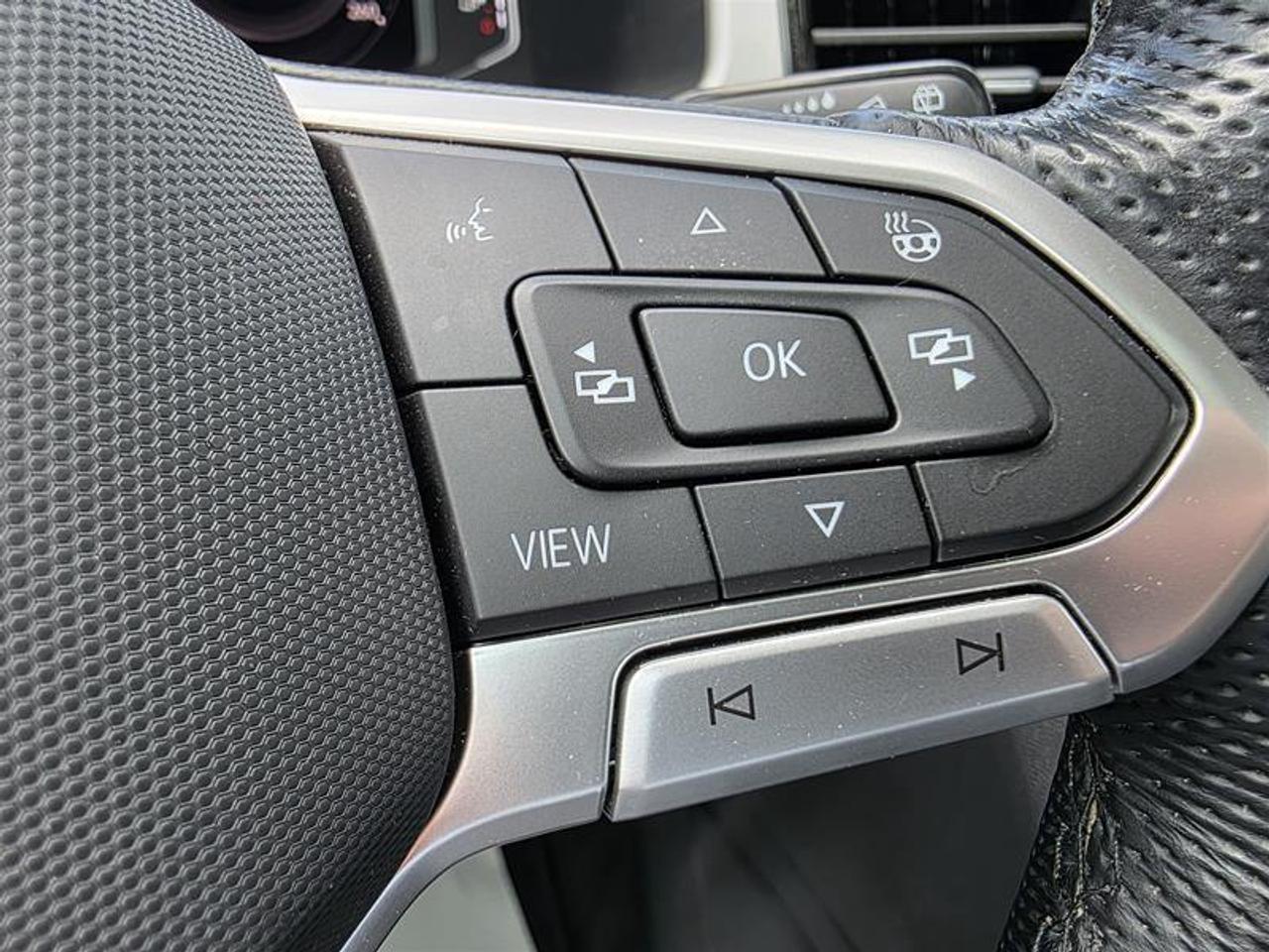 2022 Volkswagen Atlas Execline 3.6L 8sp at w/Tip 4MOTION Photo