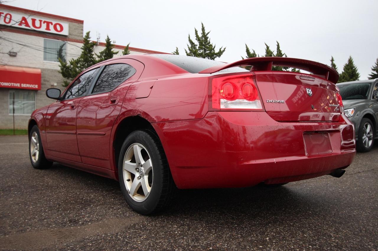 2010 Dodge Charger SXT- NO ACCIDENTS CLEAN CARFAX Photo