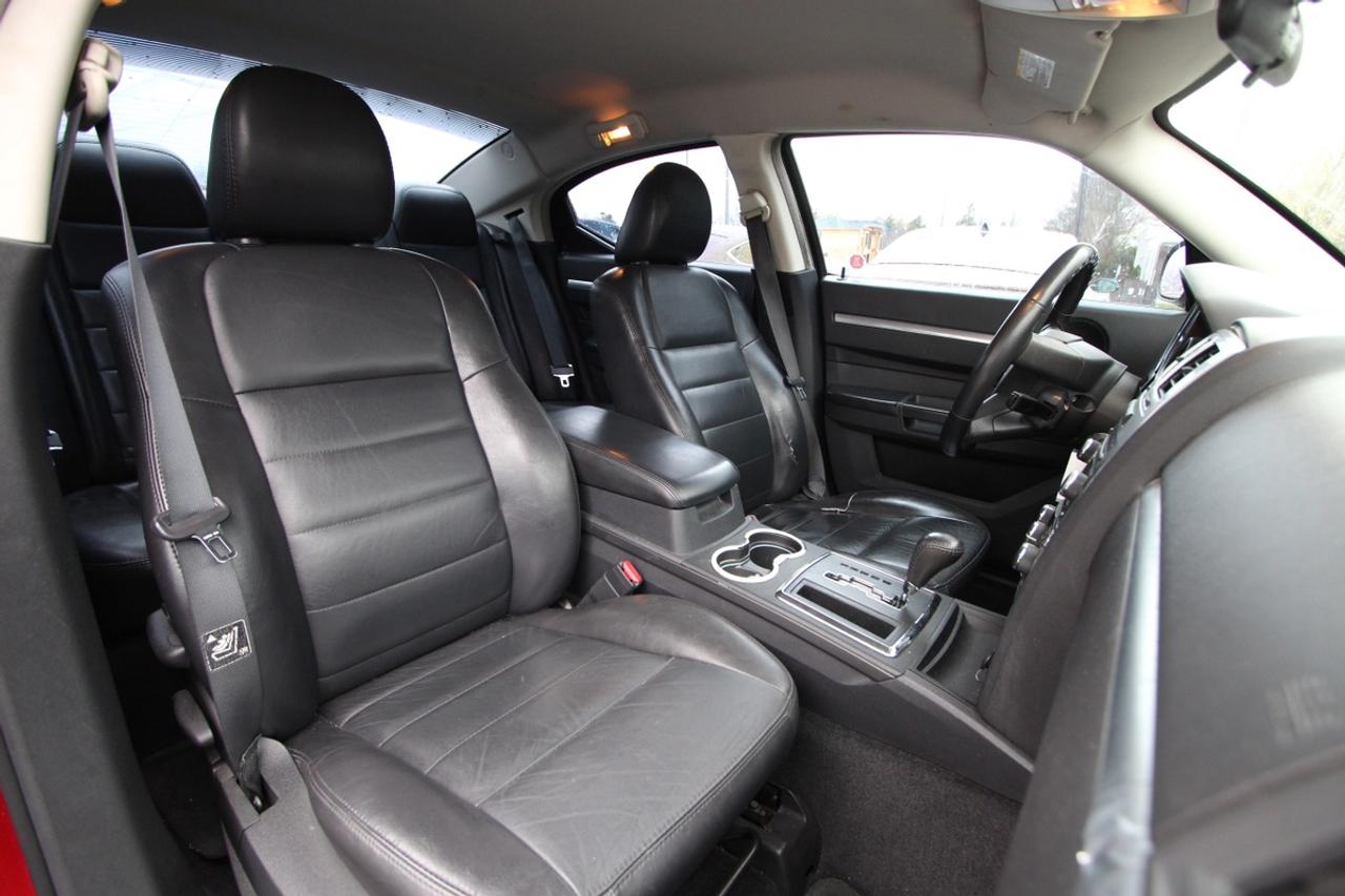 2010 Dodge Charger SXT- NO ACCIDENTS CLEAN CARFAX Photo
