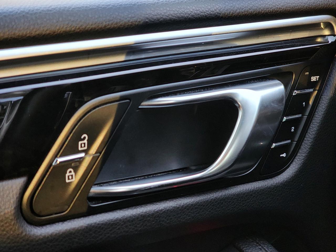 2019 Porsche Macan S | No Accidents! Photo