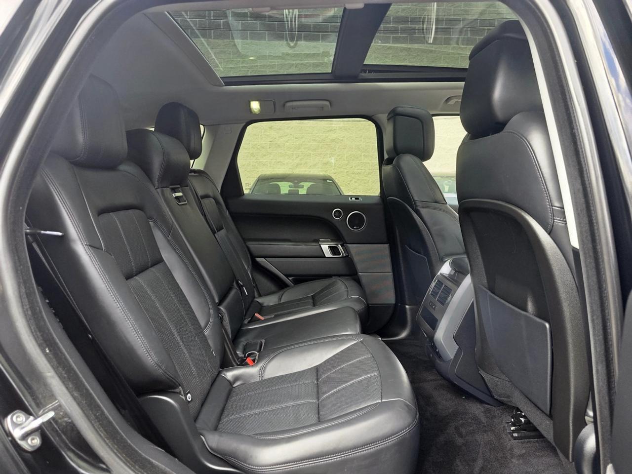 2020 Land Rover Range Rover Sport P360 HSE | Clean Carfax! Photo