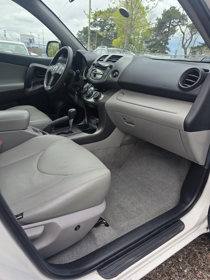 2011 Toyota RAV4 BASE Photo