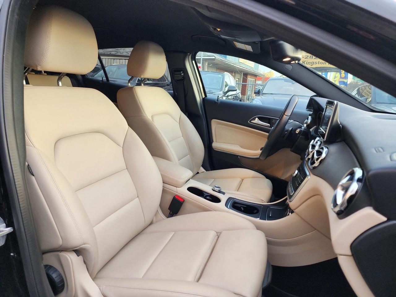 2018 Mercedes-Benz GLA-Class GLA250 4Matic | No Accidents! Photo