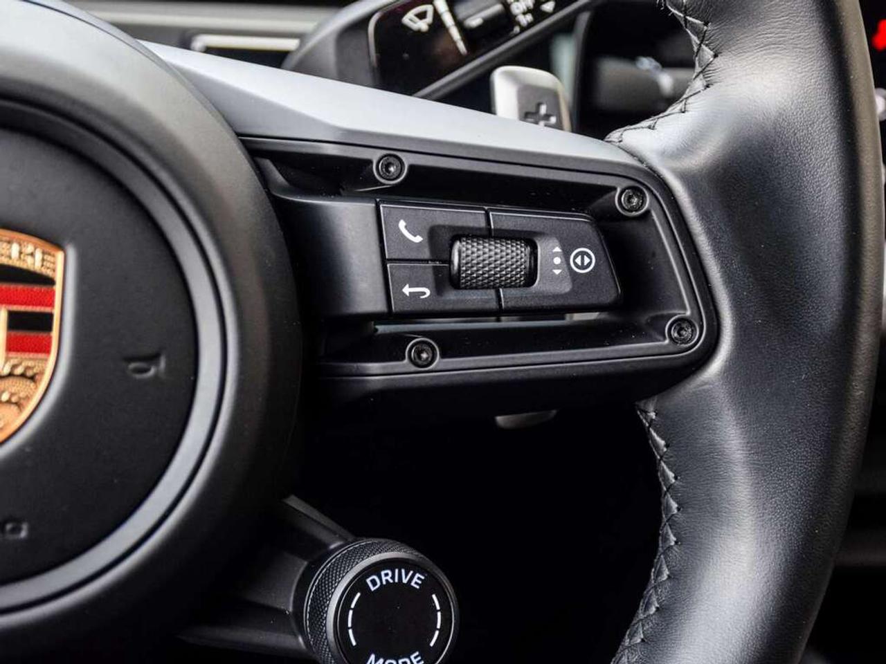 2024 Porsche Cayenne Base 4dr All-wheel Drive Photo