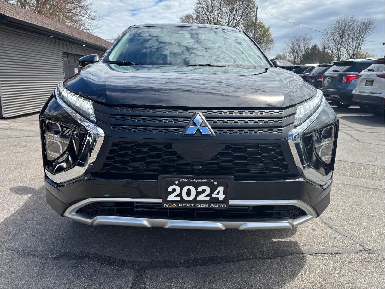 2024 Mitsubishi Eclipse Cross LE S AWC HEATED STEERING ONE OWNER CLEAN CAR Photo