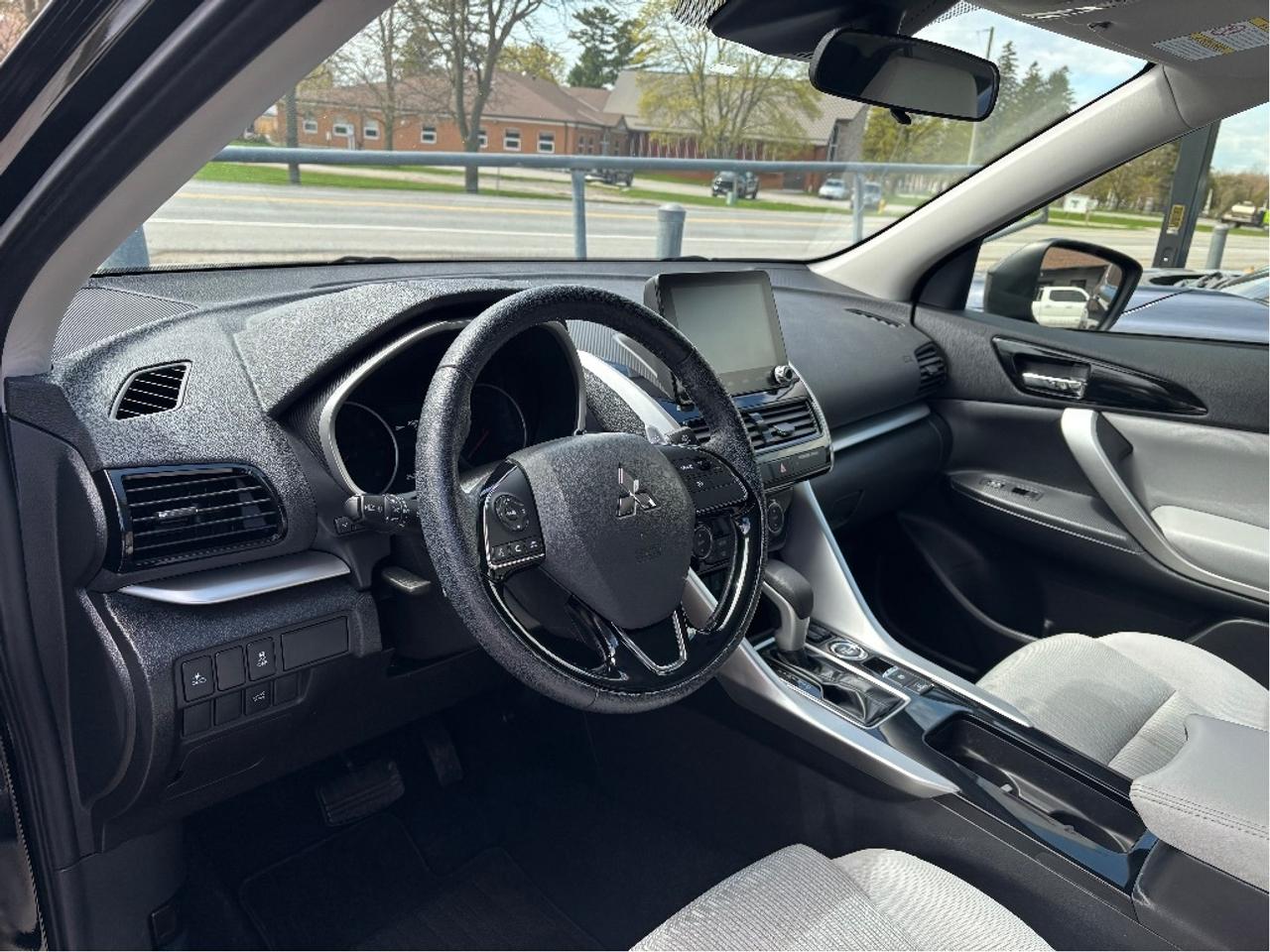 2024 Mitsubishi Eclipse Cross LE S AWC HEATED STEERING ONE OWNER CLEAN CAR Photo
