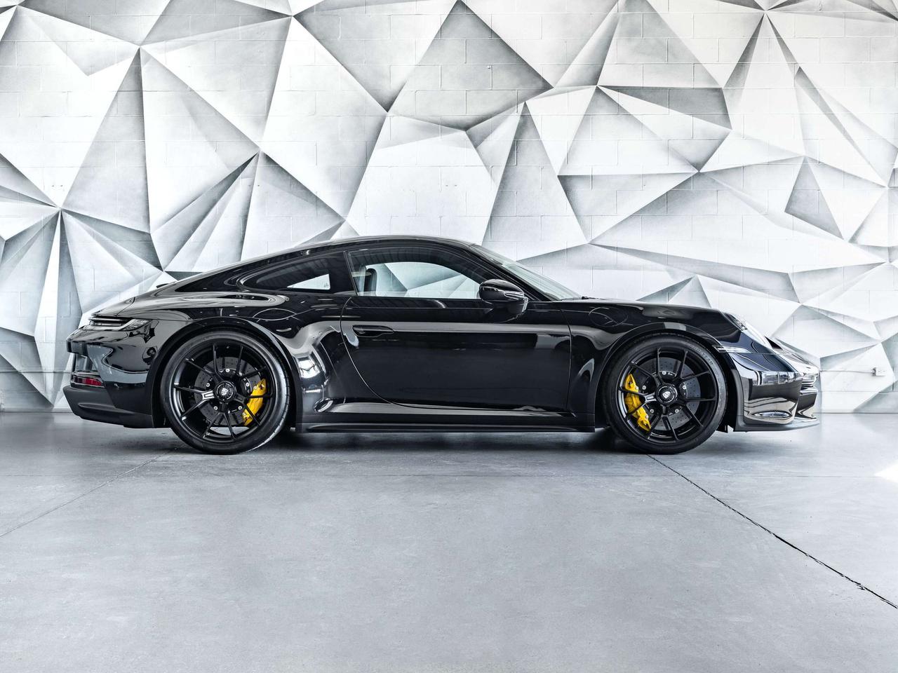 2023 Porsche 911 Touring Package Photo3