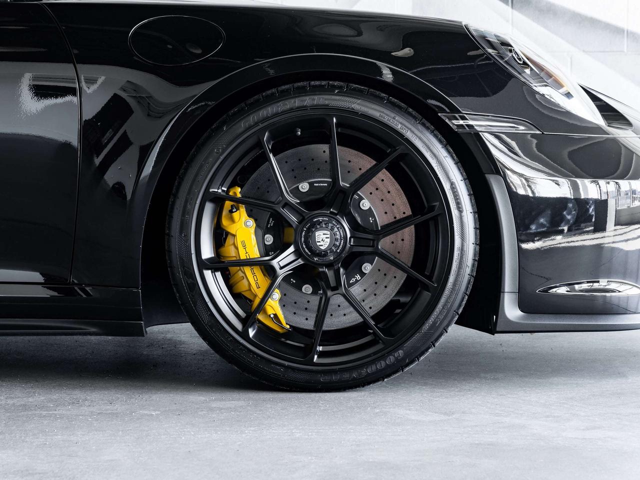 2023 Porsche 911 Touring Package Photo