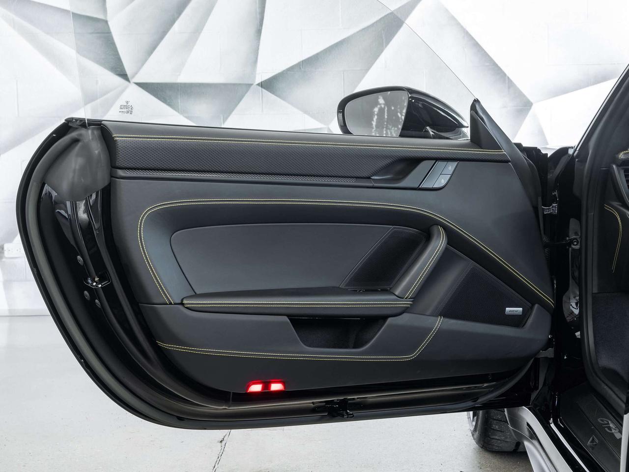 2023 Porsche 911 Touring Package Photo
