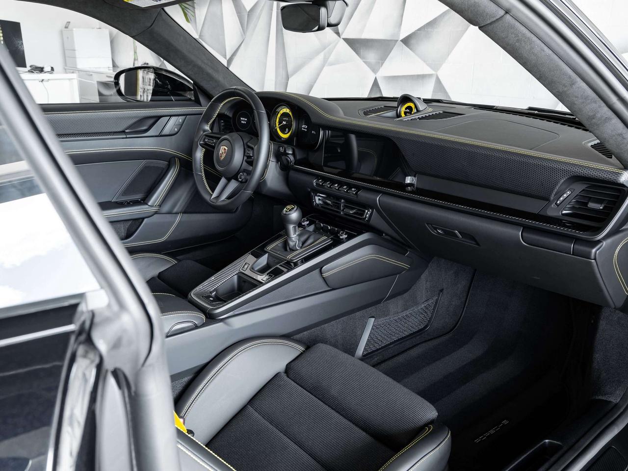 2023 Porsche 911 Touring Package Photo