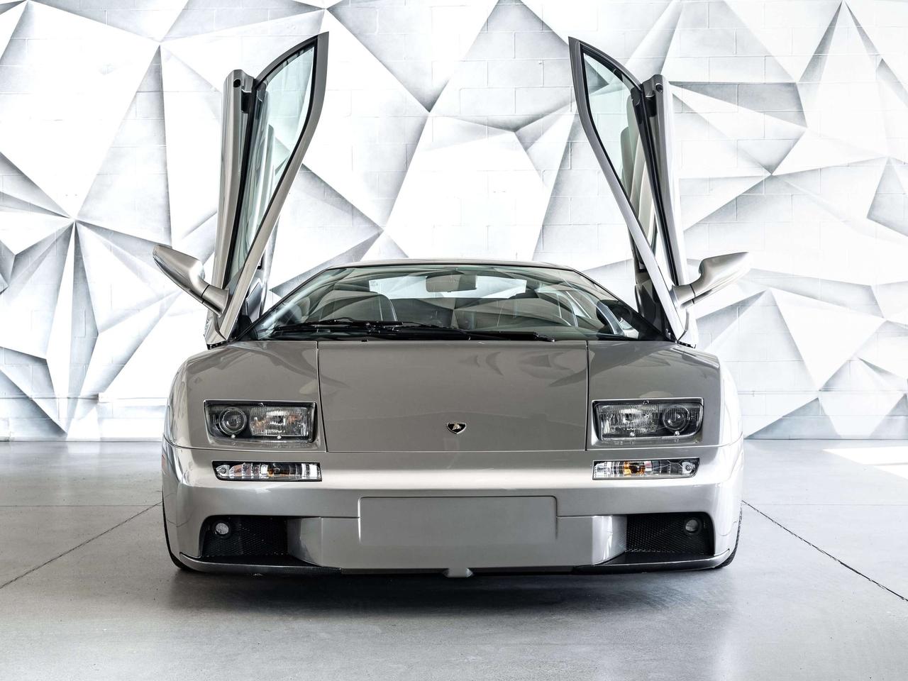 2001 Lamborghini Diablo VT 6.0L   PRICED IN USD Photo2