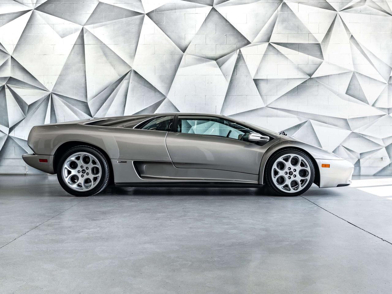 2001 Lamborghini Diablo VT 6.0L   PRICED IN USD Photo