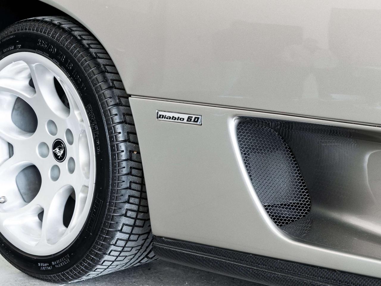 2001 Lamborghini Diablo VT 6.0L   PRICED IN USD Photo