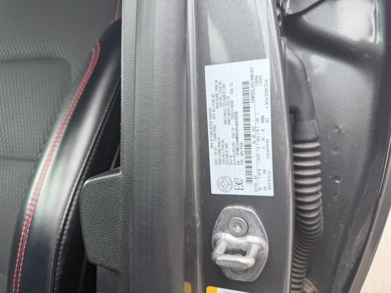 2025 Ford Escape ST-Line Photo