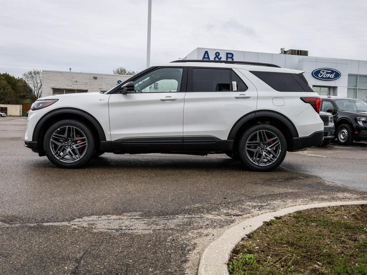 2026 Ford Explorer ST-Line 4dr 4x4 Photo