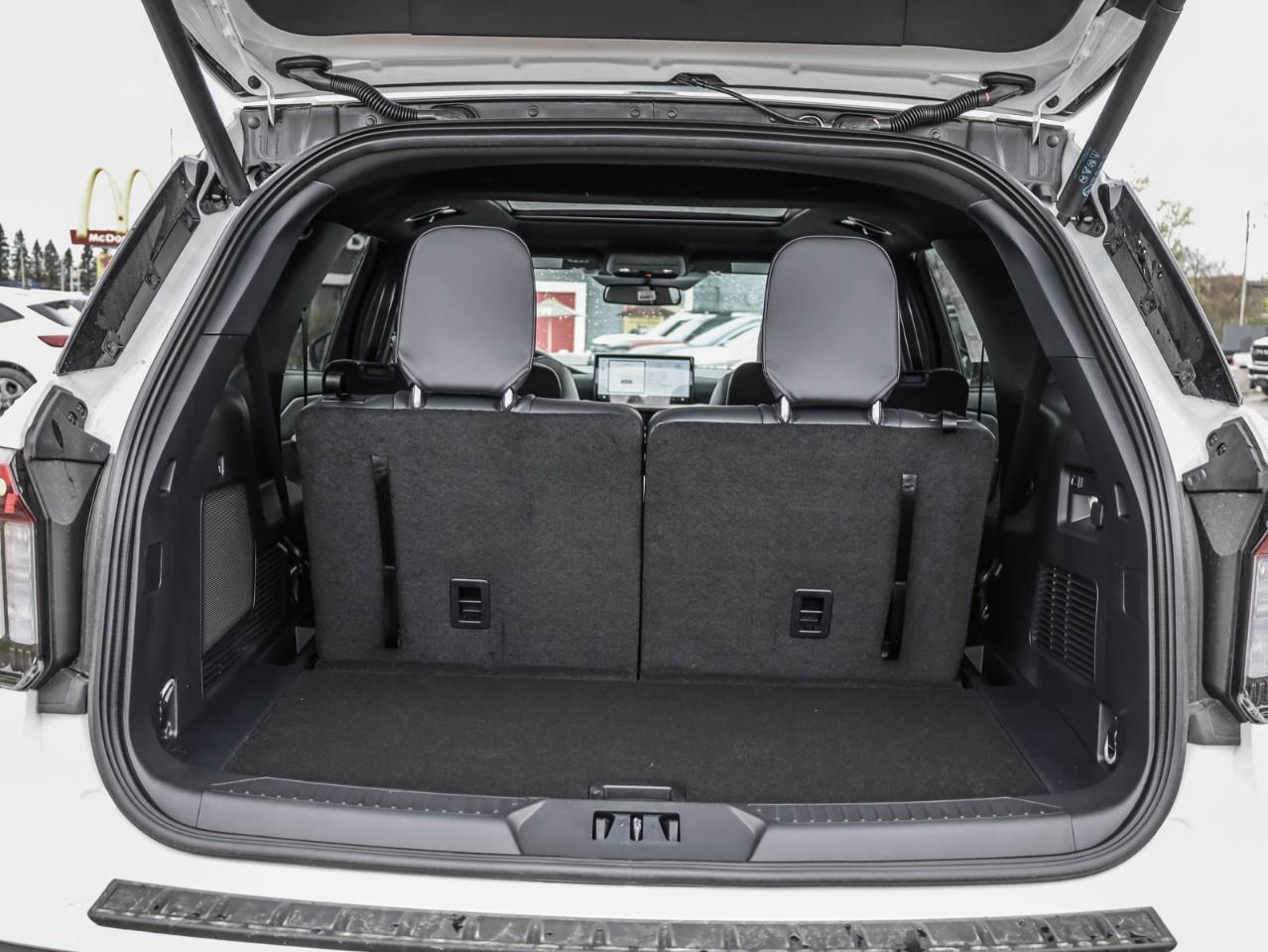 2026 Ford Explorer ST-Line 4dr 4x4 Photo