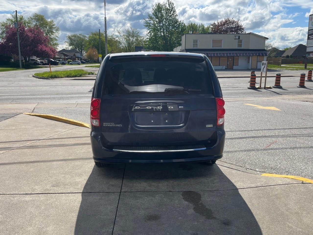 2014 Dodge Grand Caravan  Photo