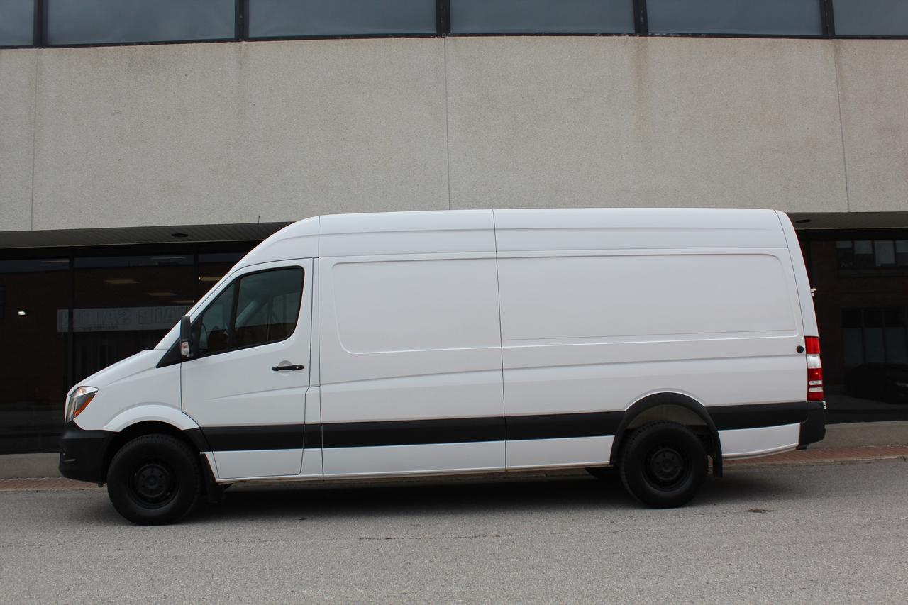 2018 Mercedes-Benz Sprinter Cargo Van 170" FULL SIZE - "3.0L DIESEL" - "TOW PKG" Photo0