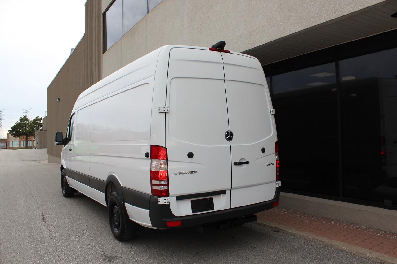 2018 Mercedes-Benz Sprinter Cargo Van 170" FULL SIZE - "3.0L DIESEL" - "TOW PKG" Photo