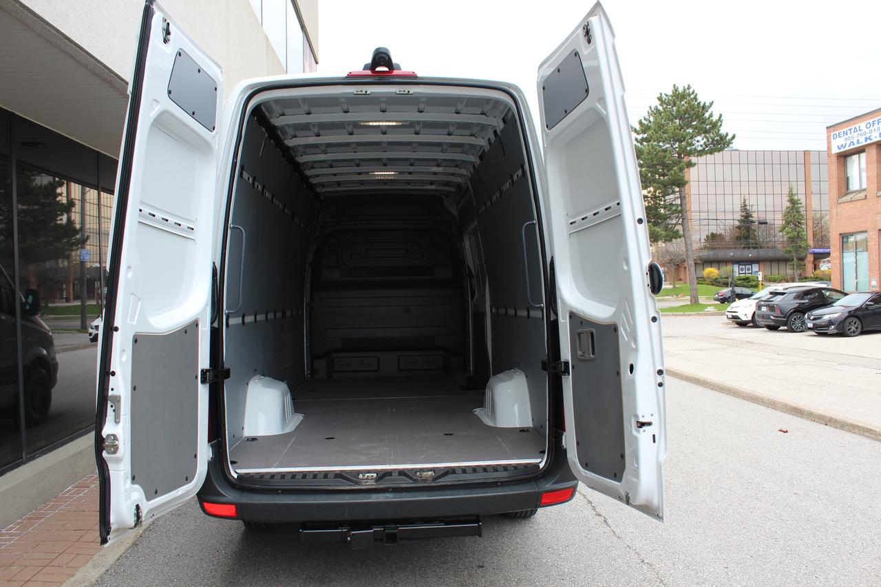 2018 Mercedes-Benz Sprinter Cargo Van 170" FULL SIZE - "3.0L DIESEL" - "TOW PKG" Photo