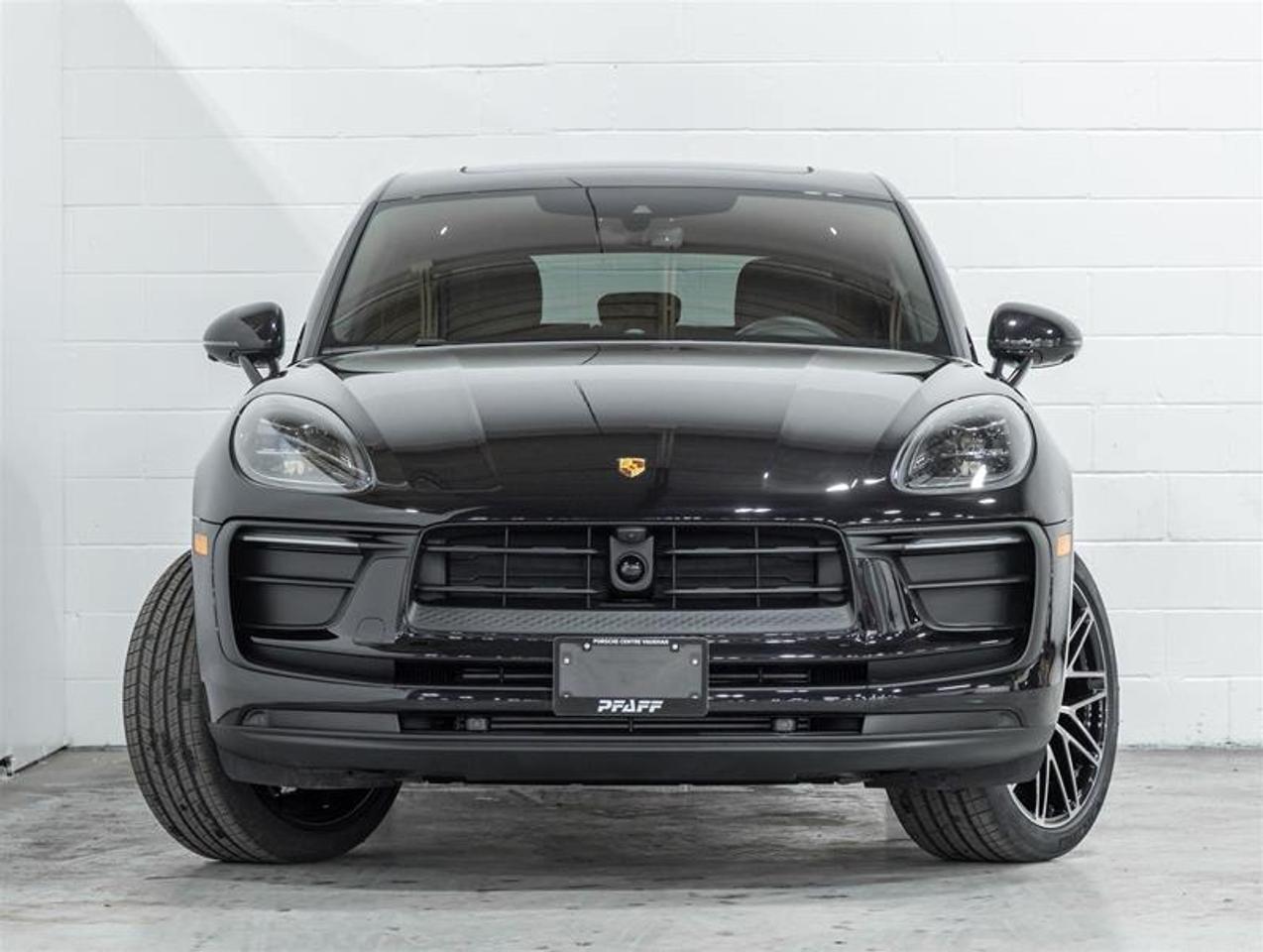 2026 Porsche Macan  Photo5