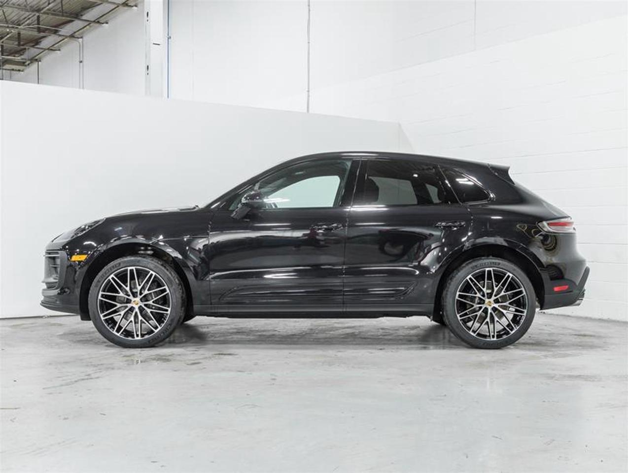 2026 Porsche Macan  Photo