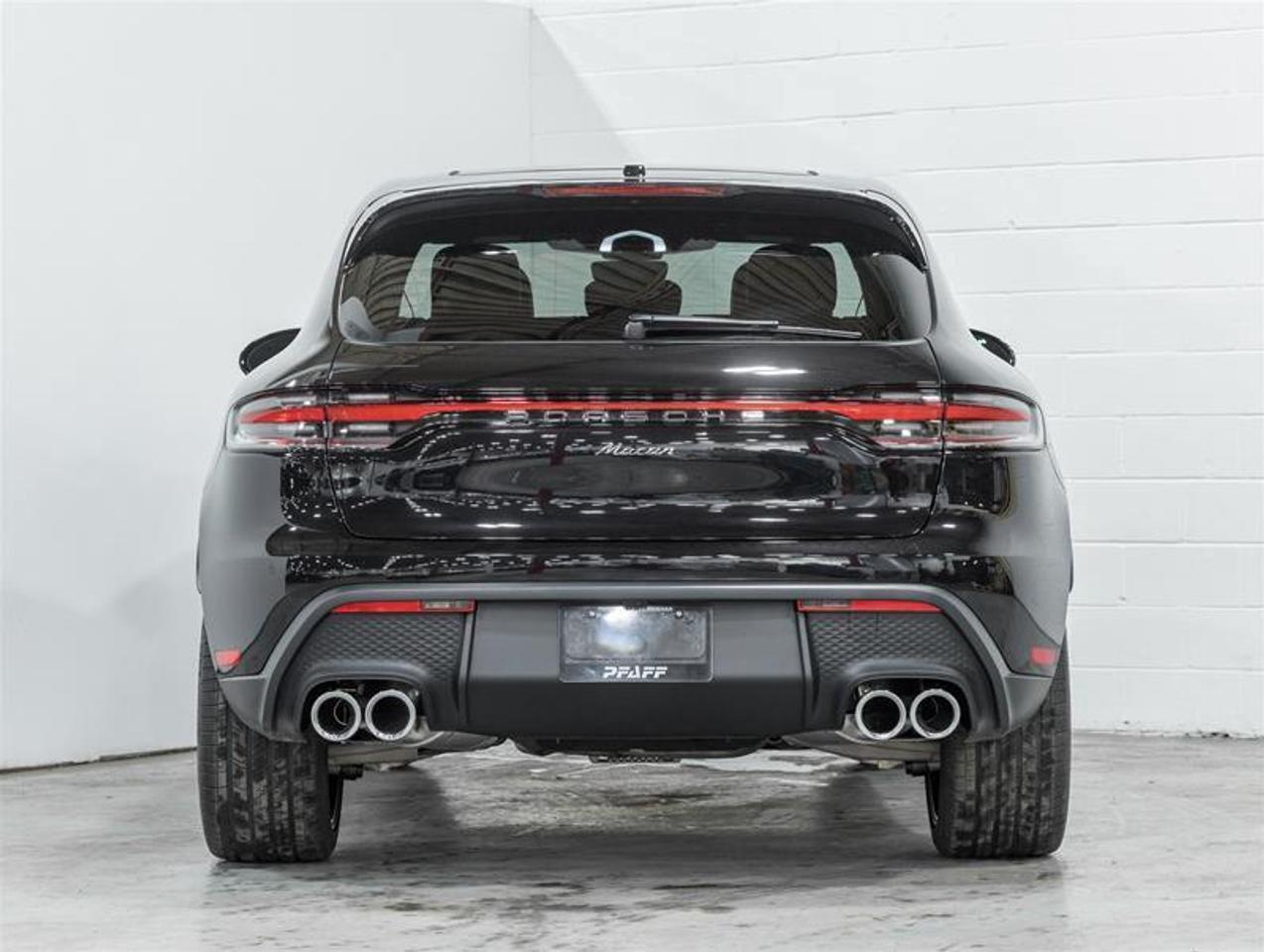2026 Porsche Macan  Photo
